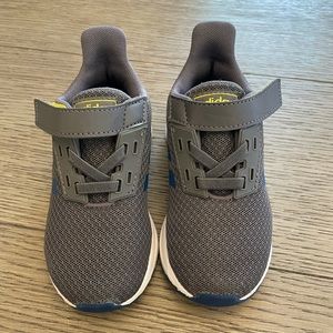 Adidas toddler sneakers